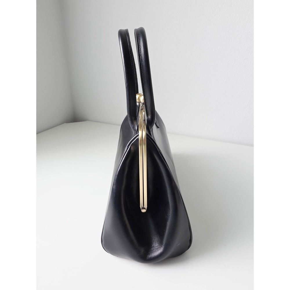 "Sophie" Retro Leather Kisslock Handbag in black by Taschenkinder - Picture 3 of 8